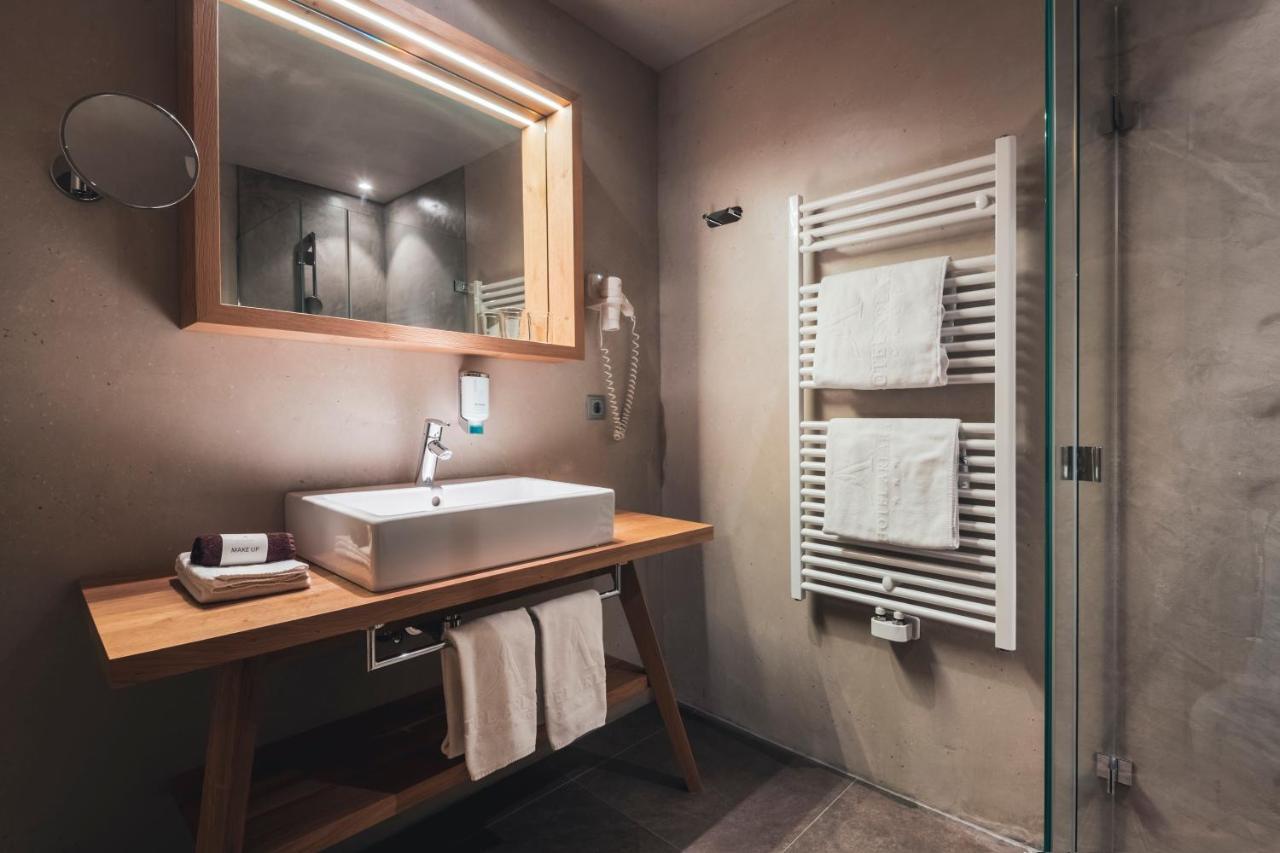 Hotel Arlara กอร์วารา อิน บาเดีย ภายนอก รูปภาพ