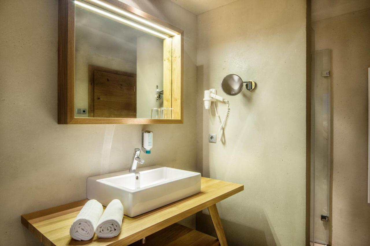 Hotel Arlara กอร์วารา อิน บาเดีย ภายนอก รูปภาพ