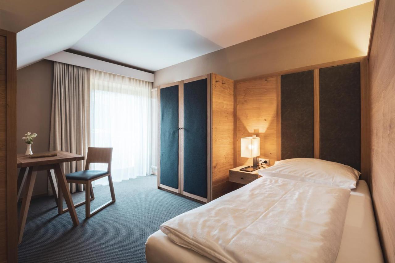 Hotel Arlara กอร์วารา อิน บาเดีย ภายนอก รูปภาพ